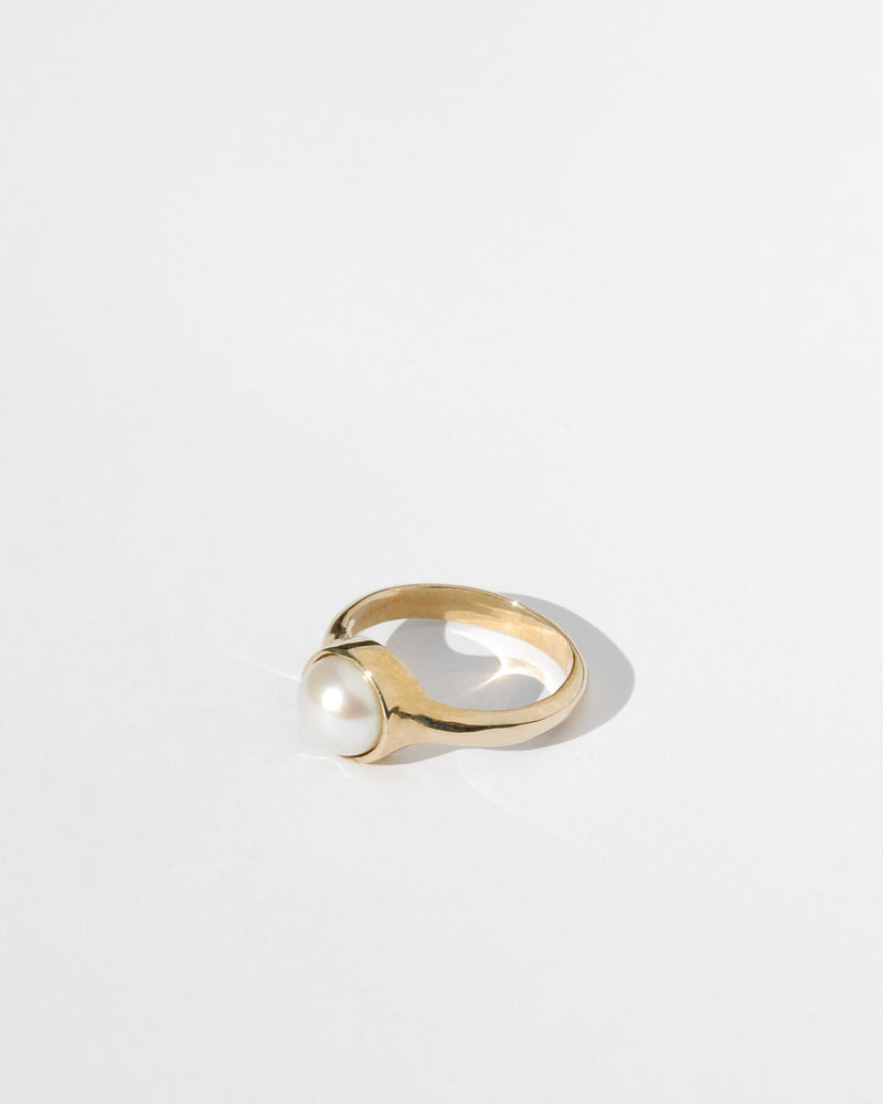 Colina Ring with White Pearl