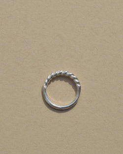 Twist Ring