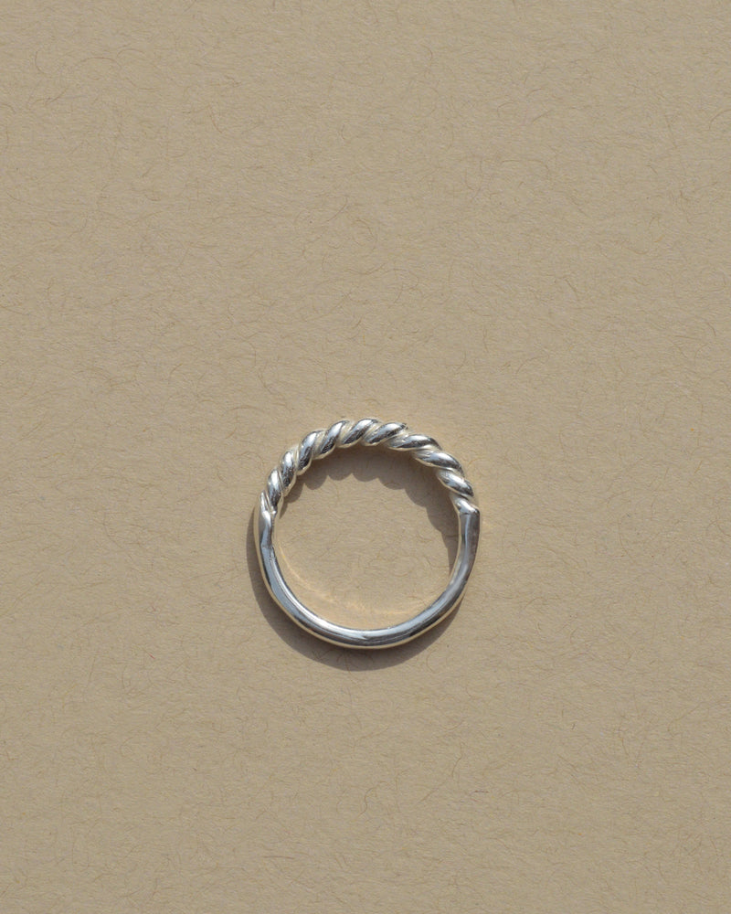 Twist Ring