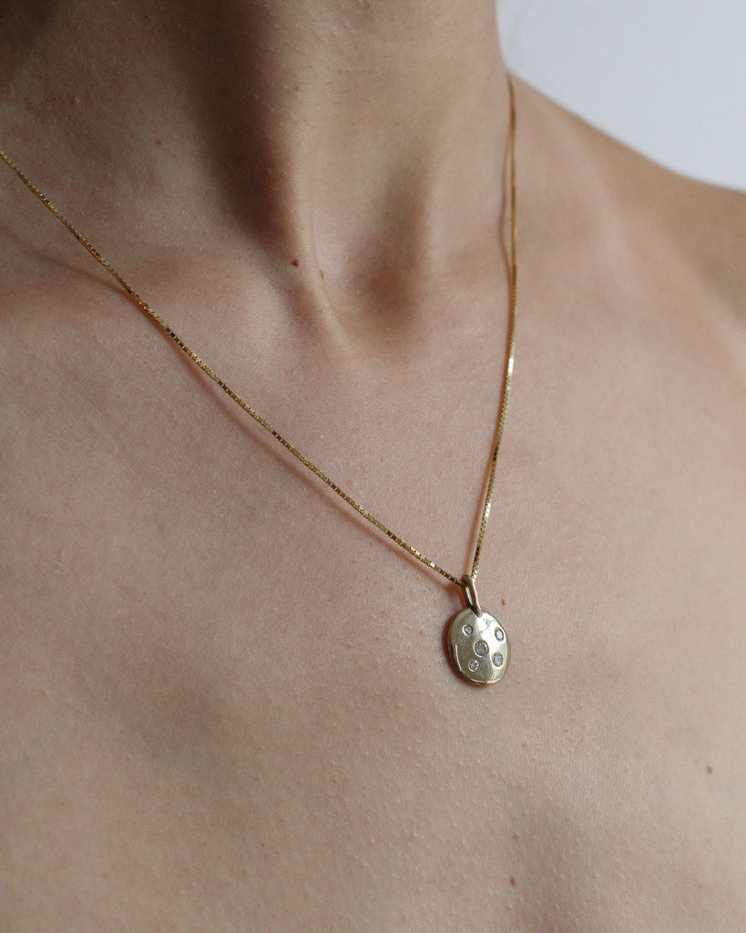 Amada Necklace with 5 Stones – Tiro Tiro